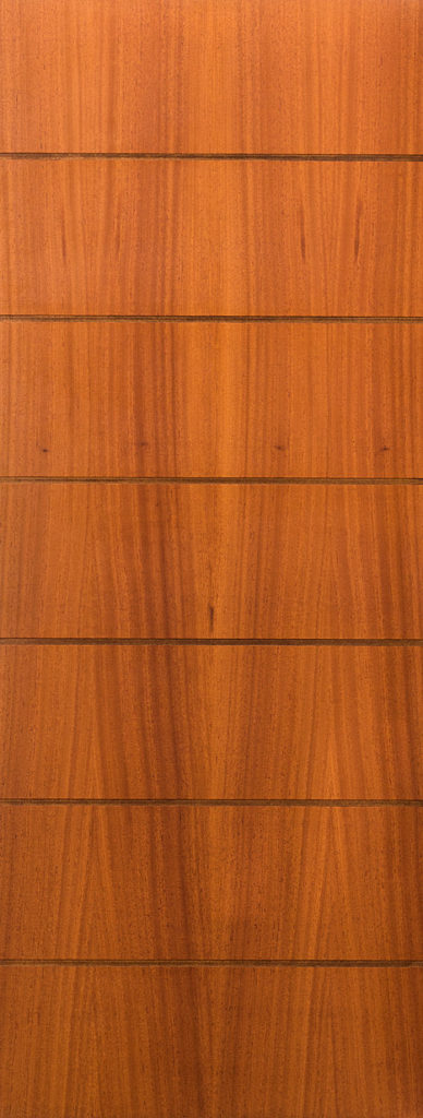 Porta lisa semi sólida com detalhe horizontal