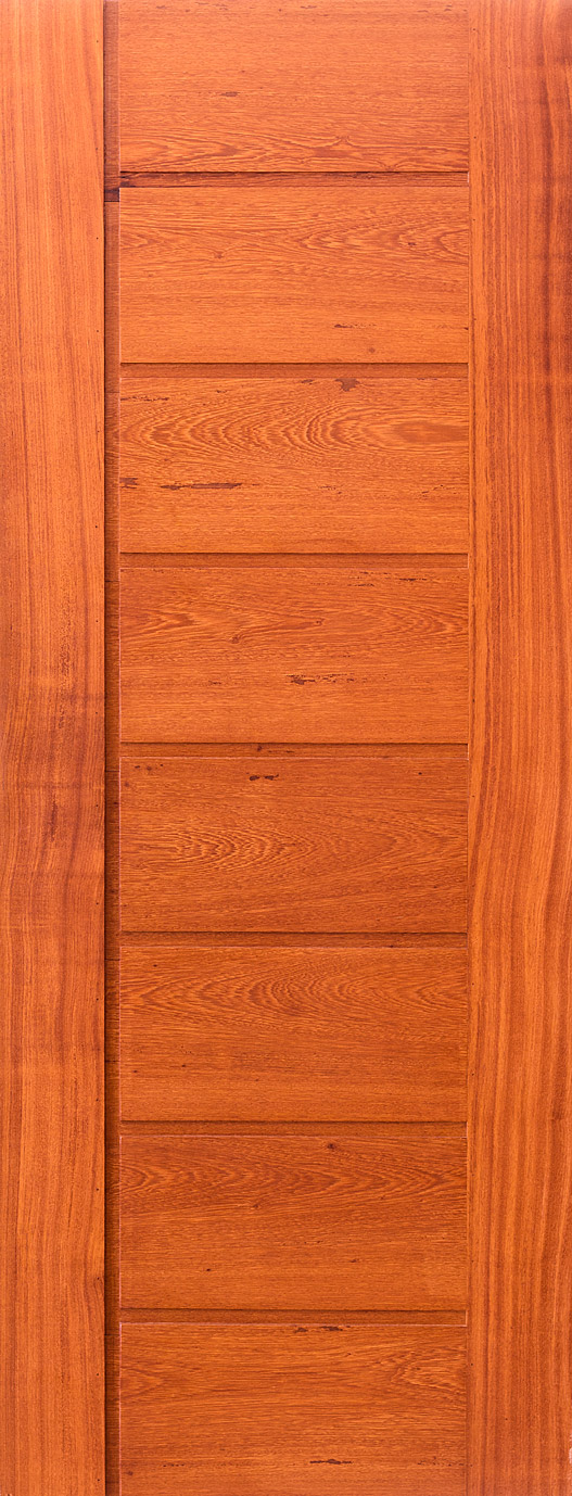 Porta clean com detalhe unilateral